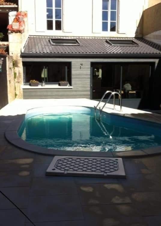 Grande Chambre D'Hote Pour 4 A 5 Personnes Bed & Breakfast Chef-Boutonne Exterior photo