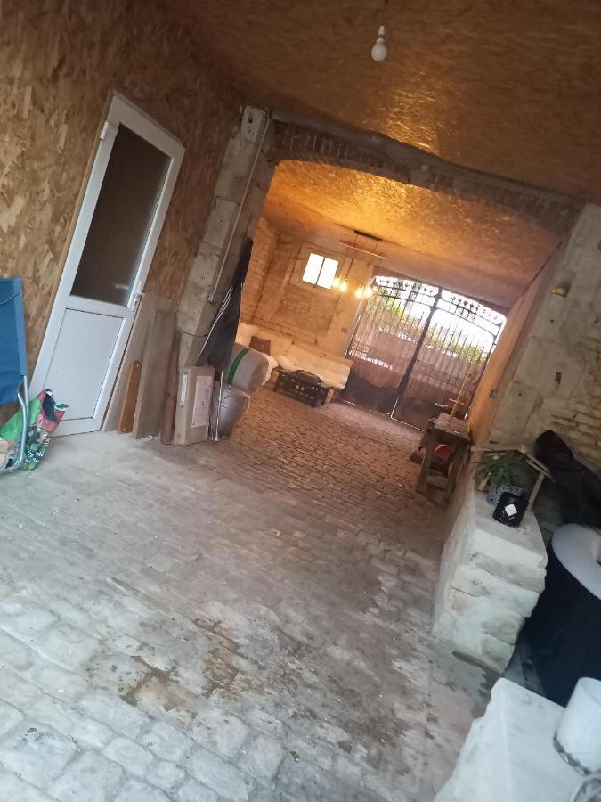 Grande Chambre D'Hote Pour 4 A 5 Personnes Bed & Breakfast Chef-Boutonne Exterior photo